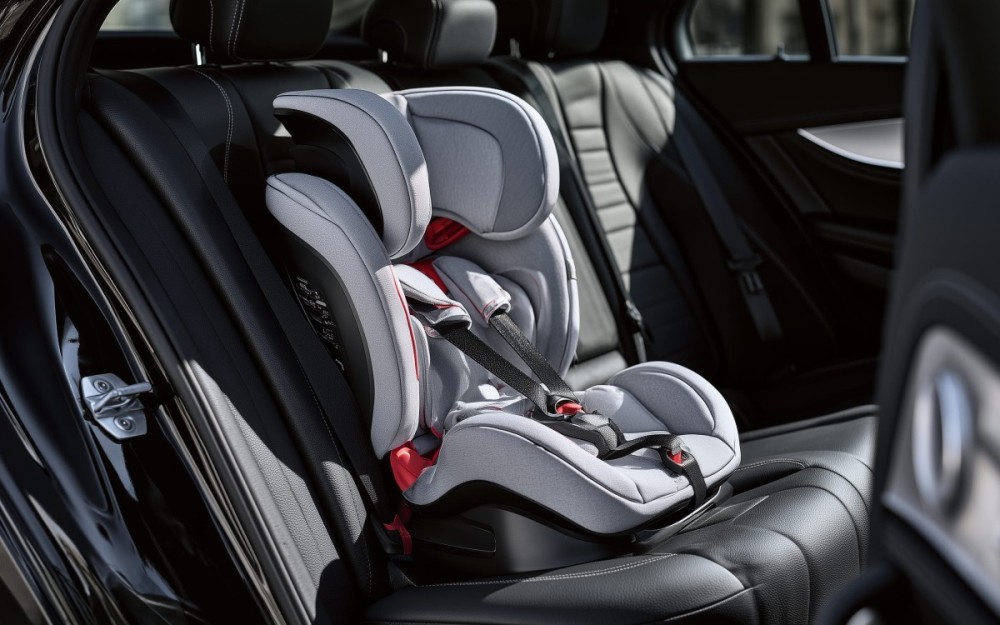 VTC avec siège bébé et siège enfant à La Ciotat
